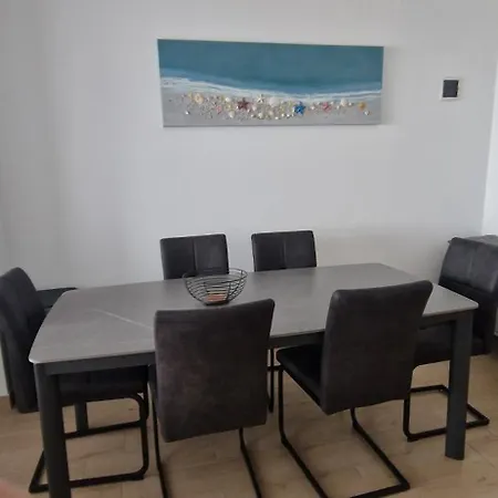 Apartment Blue Pearl Seafront